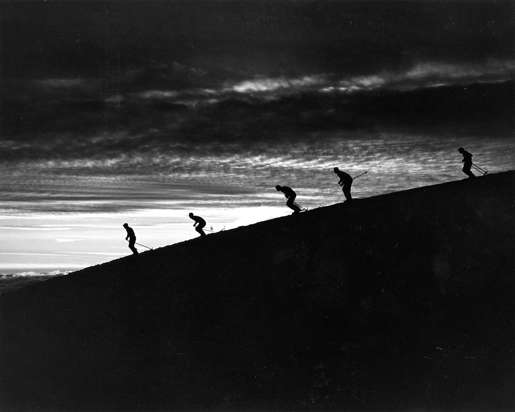 2951 Skiing at Sunset