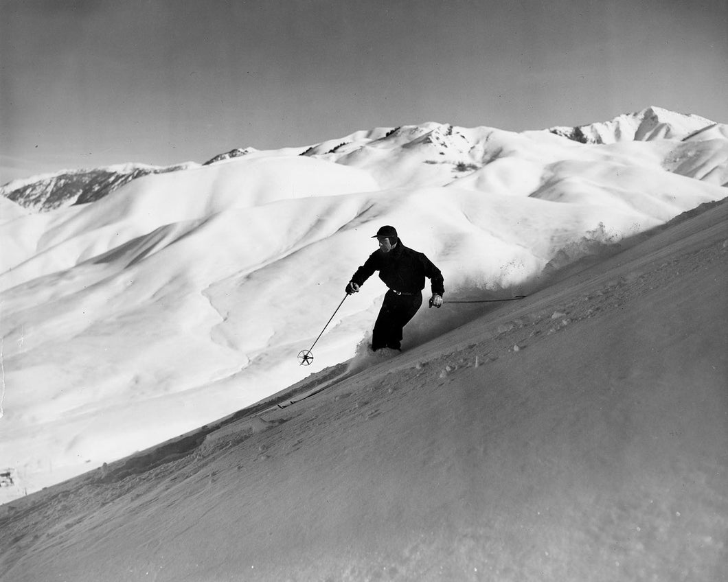 5031 Fred Islin Skiing Down Dollar Mountain