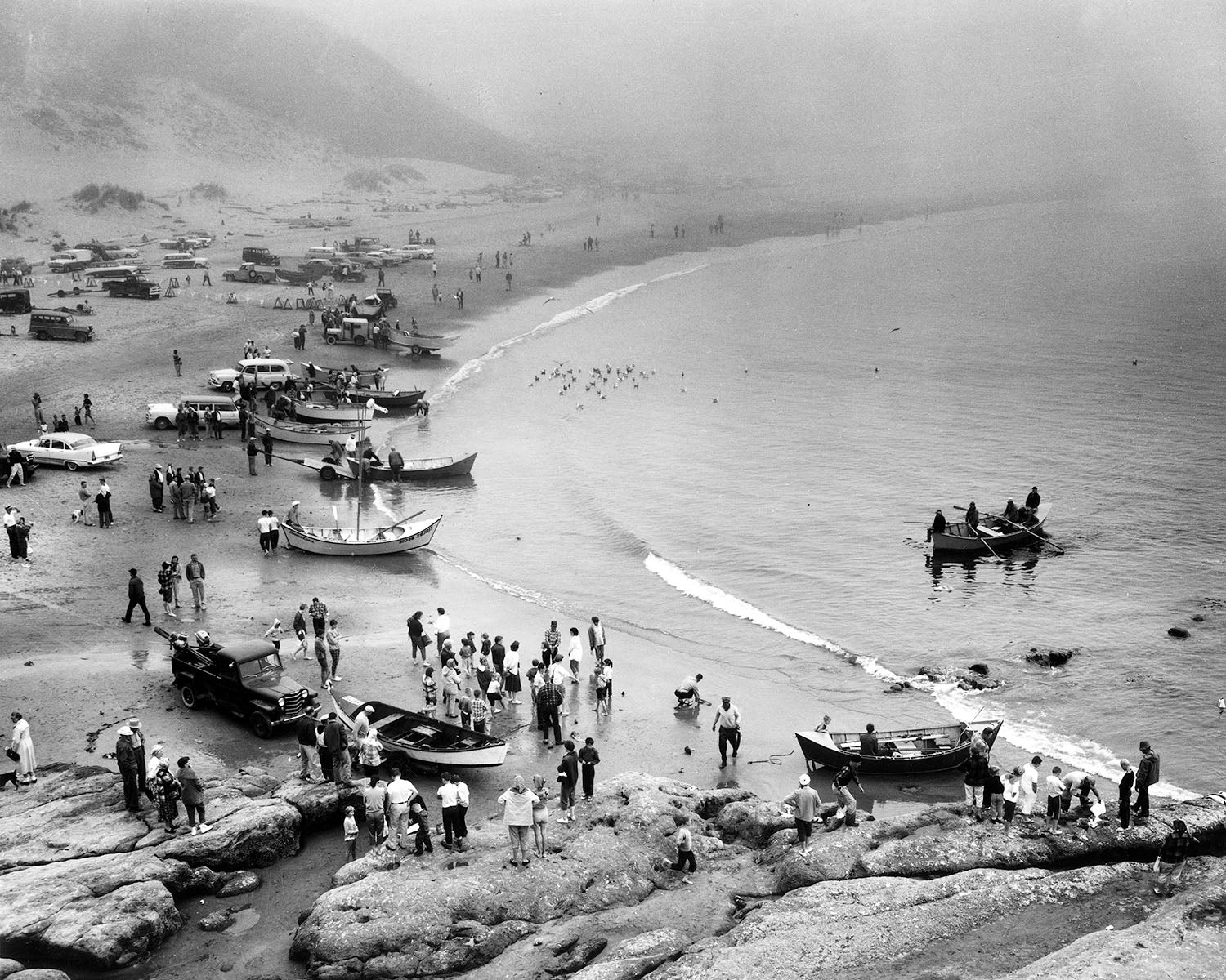 Dory Races Cape Kiwanda Pacific City Oregon – The Ray Atkeson Image Archive