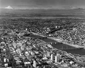 8271B Portland Willamette River and Columbia River Mt St Helens and Mt Adams