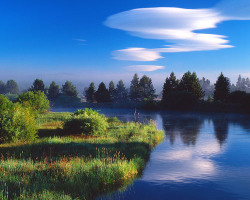 OR20 Deschutes River Lenticular Cloud 1110